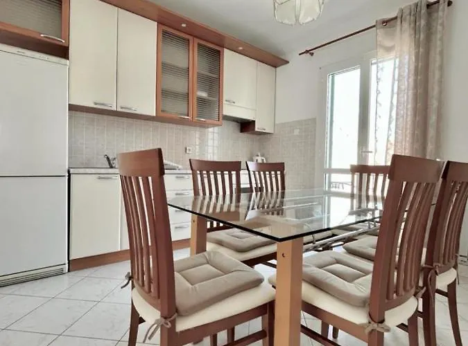 Apartment Lemon Tree